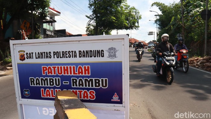 Jelang Natal; arus lalin di Cileunyi-Nagreg masih terpantau lancar.