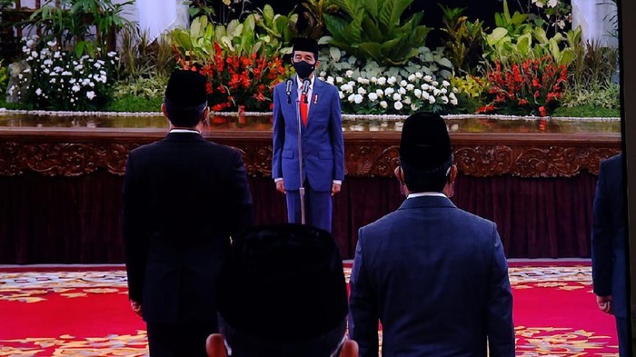 Jokowi lantik 6 menteri dan 5 wamen di Istana Negara (Foto: Andhika/detikcom)