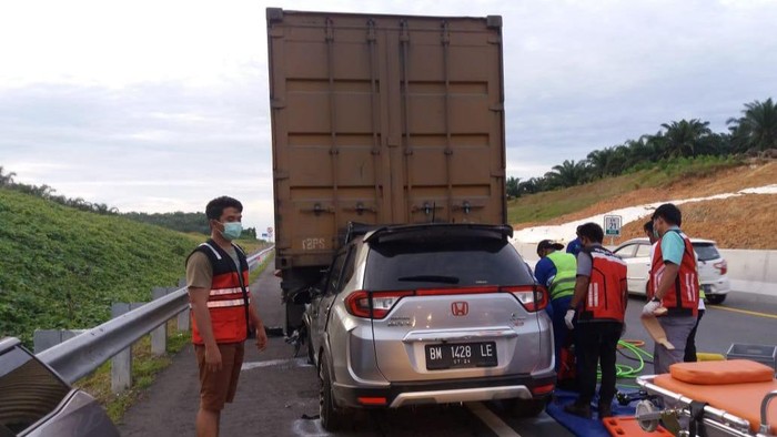 Kecelakaan terkahir di tol Pekanbaru-Dumai pada Minggu kemarin