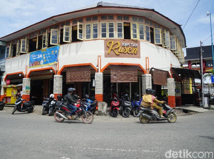 Potret Kedai Kopi Tertua di Singkawang