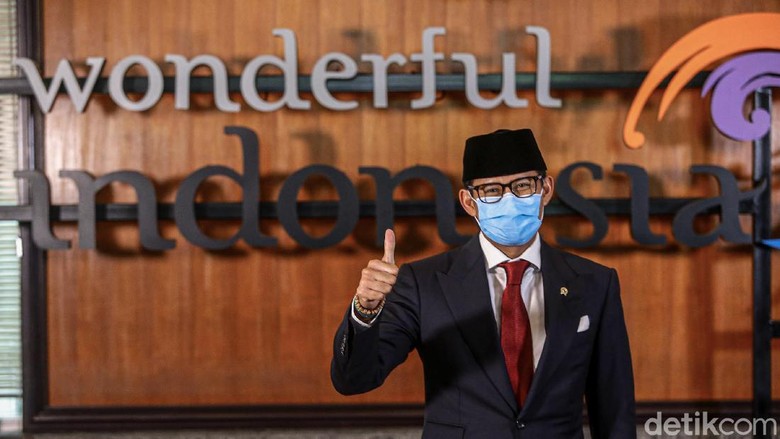 Menparekraf Sandiaga Uno Menparekraf Sandiaga Uno