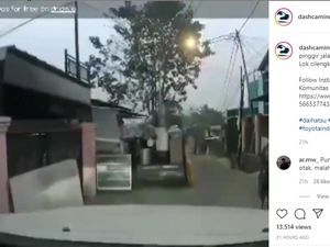 Duh! Parkir Mobil Sembarangan Sampai Nyusahin Pengendara Lain, Netizen: Coba yang Lewat Tank