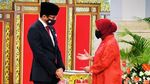 Momen Jokowi Lantik Menteri dan Wakil Menteri Baru
