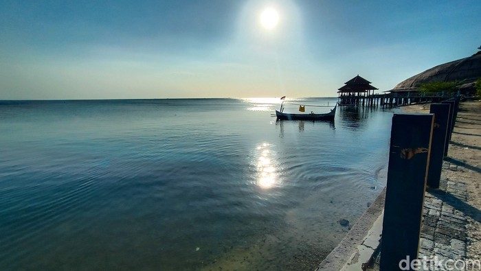 Pantai Kartini Jepara