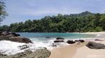 Foto Pantai Teluk Ijo Banyuwangi, Si Cantik yang Memikat Hati
