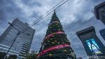 Pohon Natal Raksasa Hiasi Thamrin 10