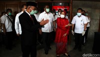 Risma menjadi Menteri Sosial menggantikan Muhadjir Effendy, yang didapuk sebagai menteri ad interim usai Juliari Batubara tersangkut kasus korupsi.