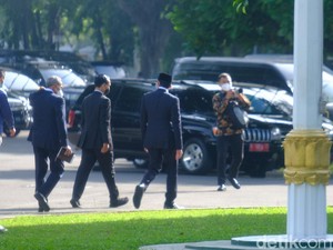 Jelang Pelantikan Menteri, Sandiaga Uno Merapat ke Istana