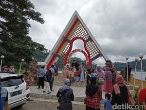 Tak Wajib Rapid Test, Pengunjung Telaga Ngebel Harus Terapkan Prokes Ketat