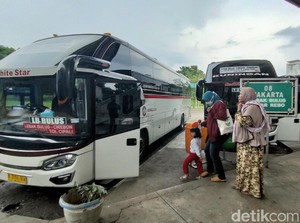 Penumpang Bus Jateng-Jatim di Terminal Kuningan Wajib Bawa Hasil Rapid Antigen
