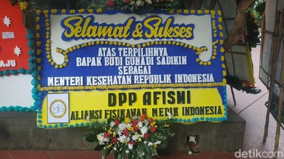 Bidan hingga Fisikawan Medis Sambut Duet Menkes-Wamenkes Baru