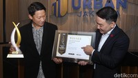 Urban Jakarta Propertindo Tbk (UJP) merupakan pemenang dari Indonesia yang meraih Best Breakthrough Developer dengan menyisihkan 14 negara Asia lainnya di ajang APA yg digelar pada bulan Desember 2020. Istimewa