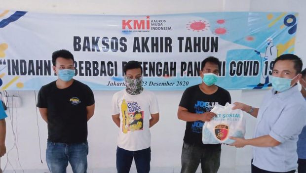 Bareskrim dan Kaukus Muda Indonesia (KMI) beri bantuan sosial