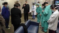AS menjadi negara keenam di dunia yang memberikan izin penggunaan darurat vaksin Pfizer selain Inggris, Kanada, Arab Saudi, Bahrain, dan Meksiko.