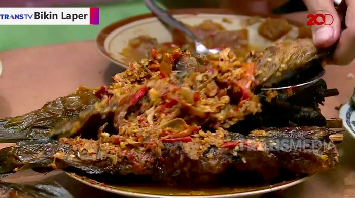 Bikin Laper! Sedapnya Mangut Lele Mbah Marto yang Legendaris di Yogyakarta Bikin Laper! Sedapnya Mangut Lele Mbah Marto yang Legendaris di Yogyakarta