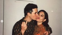 Keduanya saling menyebut bahagia telah menikahi sahabat sendiri. (dok. Instagram Hannah Al Rashid)