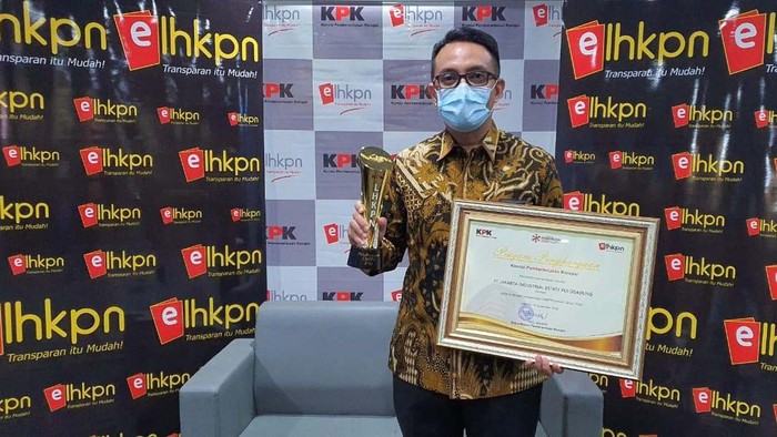 Jakarta Industrial Estate Pulogadung (JIEP) meraih penghargaan dari KPK. Penghargaan diberikan dalam peringatan Hari Anti Korupsi Sedunia (Hakordia) 2020 lalu.