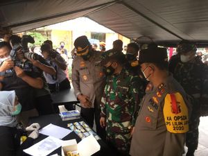 Polda Metro Jaya-Kodam Jaya Gelar Swab Antigen Gratis di Stasiun Pasar Senen