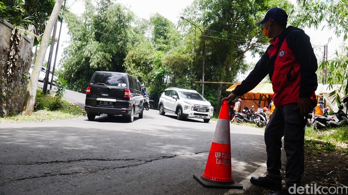 Kemacetan dan jalur alternatif Lembang Bandung