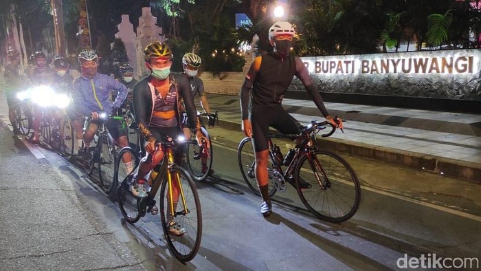 Komunitas Sepeda Banyuwangi Gowes Banyuwangi-yogyakarta 24 Jam