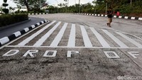 Dengan berdirinya PLBN Nanga Badau yang megah, diharapkan bisa jadi sumber pendapatan dan perputaran roda ekonomi baru bagi masyarakat sekitar.