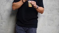 Unggahan di Instagram tersebut pun dipenuhi dengan ucapan selamat dari rekan, keluarga dan juga para penggemar. Sebab sebelumnya, Nino dan Hannah memang sering menghabiskan waktu bersama. Foto: Instagram @ninojkt