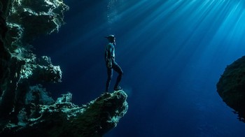 Peringkat kedua Exploration Photographer of the Year diraih oleh Karim Iliya. Foto: Ocean Photography Awards