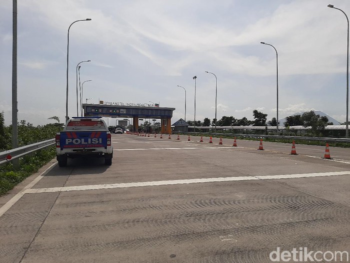 Patroli Antisipasi Kemacetan dan Peyebaran COVID-19 di Tol Paspro