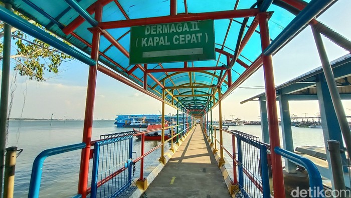 Pelabuhan Penyeberangan Jepara ke Karimunjawa