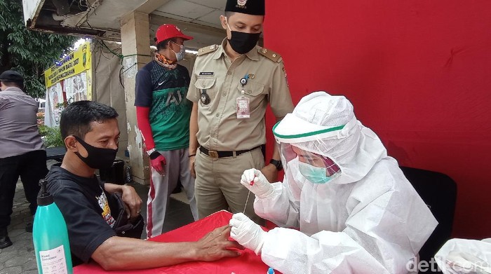 Polisi Gelar Rapid Test Saat Operasi Lilin di Ciledug, Ada yang Reaktif Corona
