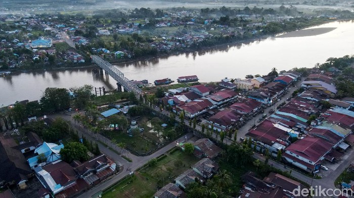 Foto: Putussibau, Kota di Tengah Hamparah Hijau Hutan Kalimantan