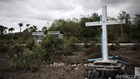 Prasasti itu menandai pembantaian pastur dan suster di sebuah gereja di Timor Leste. Mayatnya dikubur di prasasti itu.