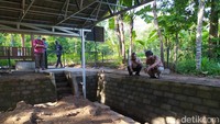 Wisatawan selama ini telah mengetahui keberadaan Candi Borobudur, Mendut dan Pawon. Namun demikian di kawasan Candi Borobudur terdapat situs-situs yang layak untuk dikunjungi juga.
