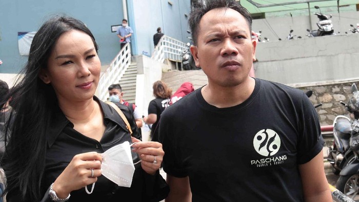 Vicky Prasetyo dan Kalina