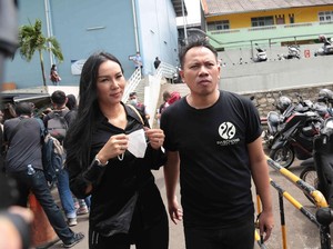 Reaksi Kalina Oktarani saat Tahu Vicky Hamili Pesinetron Hidayah