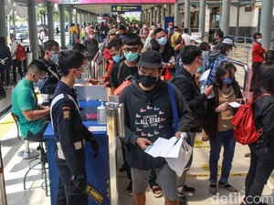 125.131 Penumpang Diberangkatkan dari Stasiun di DKI Sepanjang Libur Nataru
