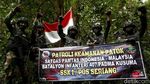 Foto: Mengenal Pasukan Satgas Pamtas RI-Malaysia di Badau