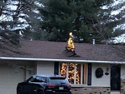 Potret Ide Pohon Natal Kreatif yang Bisa Ditiru