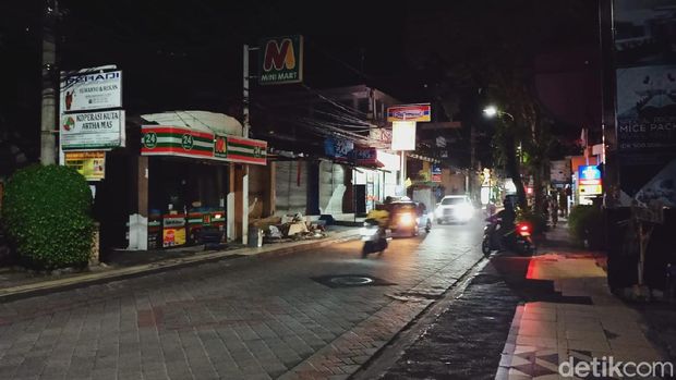 Legian Bali sangat sepi dampak Pandemi Virus Corona.