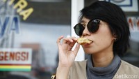 Lewat Road Trip Jakarta-Bali (14/12), detikFood penasaran untuk mencicipi langsung tahu aci dan pletok ini di Tegal. Salah satu tahu aci dan pletok yang terkenal di sana ada Tahu Murni Putra Nata Jaya, yang jadi pelopor jajanan tahu di kota Tegal sejak dulu.