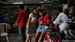 Potret Khusyuk Misa Natal di Rumah Umat Kristiani