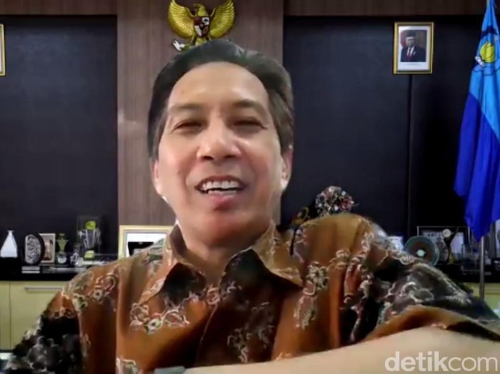 Rektor ITS Surabaya Prof Dr Ir Mochamad Ashari MEng