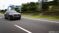 Etape pertama Road Trip Jakarta-Bali menggunakan Toyota Corolla Cross hybrid menginap di Semarang Jawa Tengah. Etape pertama Road Trip Jakarta-Bali menggunakan Toyota Corolla Cross hybrid menginap di Semarang Jawa Tengah.