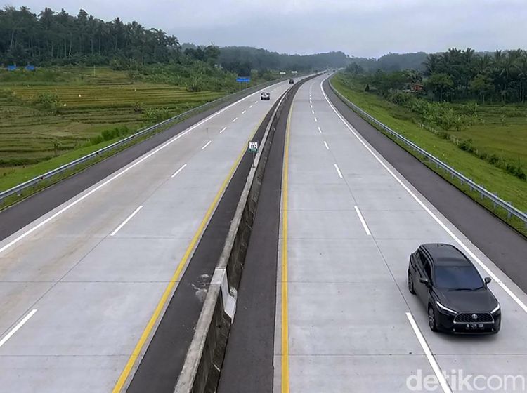Pemandangan Indah Road Trip Jakarta-Bali di Tol Trans Jawa
