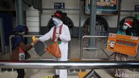 Secara total layanan rapid antigen di Stasiun Gambir dan Pasar Senen telah melayani sekitar 17.313 penumpang dari tanggal 21 sd 24 Desember 2020. PT KAI memberikan kebijakan apabila terdapat penumpang yang reaktif saat melakukan rapid antigen. Penumpang bisa membatalkan tiket dan biaya tiket akan dikembalikan 100%.