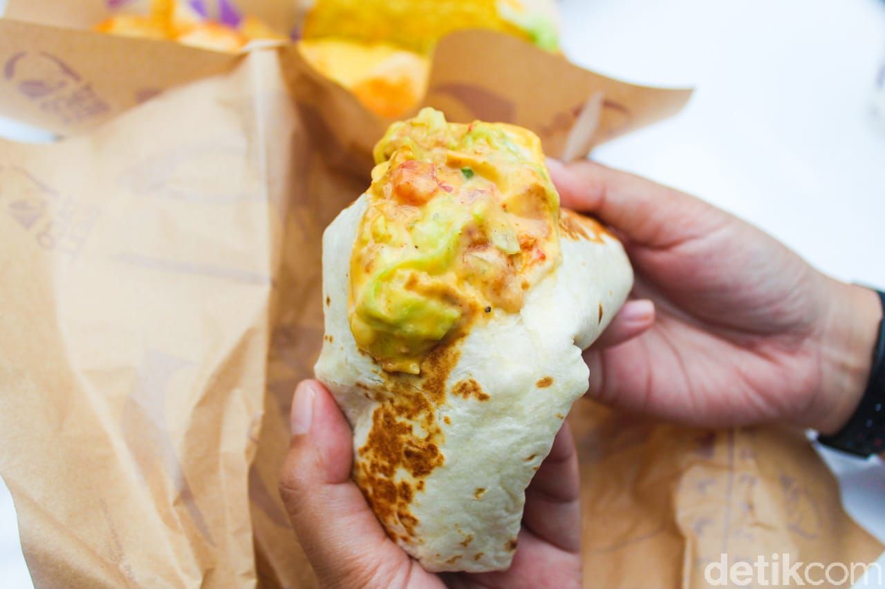 Taco Bell: Cicip Tacos Supreme dan Quesadilla