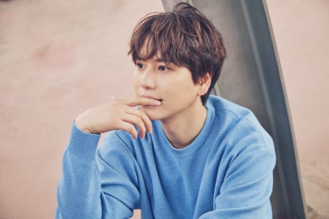 5 Bintang Kpop Ini Jatuh Cinta dengan Mie Instan Indonesia