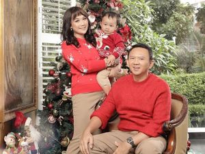 Gaya Ahok dan Puput di Foto Natal Pertama, Kompak Serba Merah