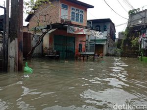 Gubsu soal Medan Banjir Lagi: Sungai Harus Dinormalisasi, Masih Proses