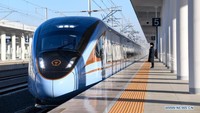 Jalur tersebut menyambungkan Yinchuan dengan Xian melewati Stasiun Kereta Wuzhong di Daerah Otonomi Ningxia Hui barat laut China. Foto: Dok. Xinhua/Feng Kaihua
